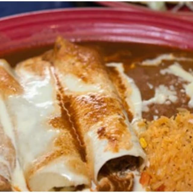 Los Cocos Sampler.