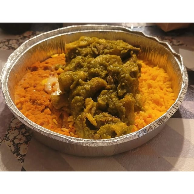 Chicharon Con Chile Verde.